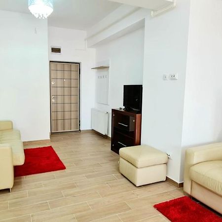 Red Accommodation Near Palas Mall Iasi Buitenkant foto