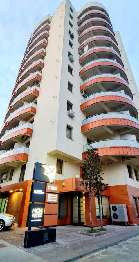 Red Accommodation Near Palas Mall Iasi Buitenkant foto