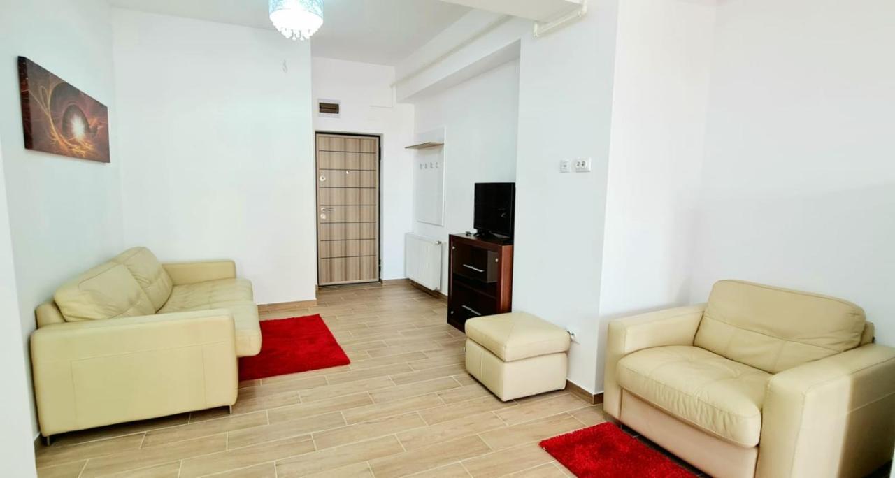 Red Accommodation Near Palas Mall Iasi Buitenkant foto